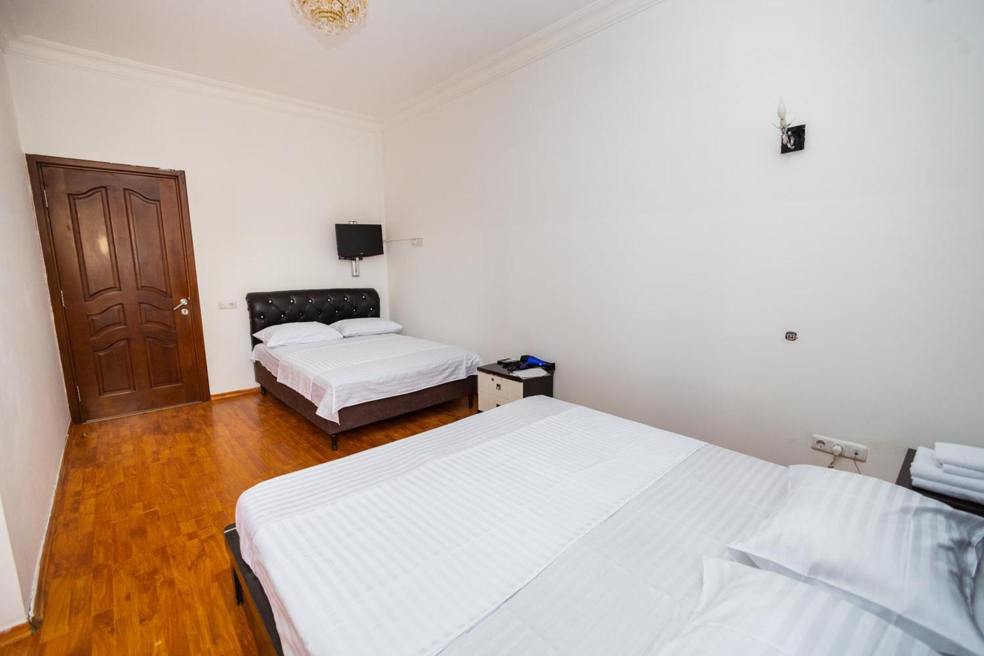 Yan Hotel Jerevan Eksteriør billede