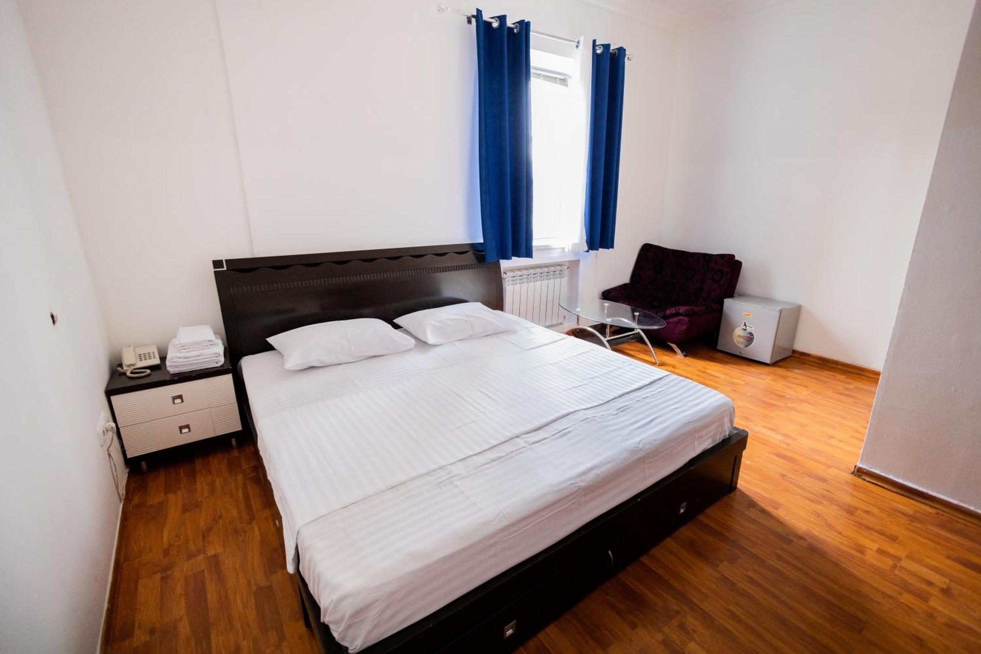 Yan Hotel Jerevan Eksteriør billede