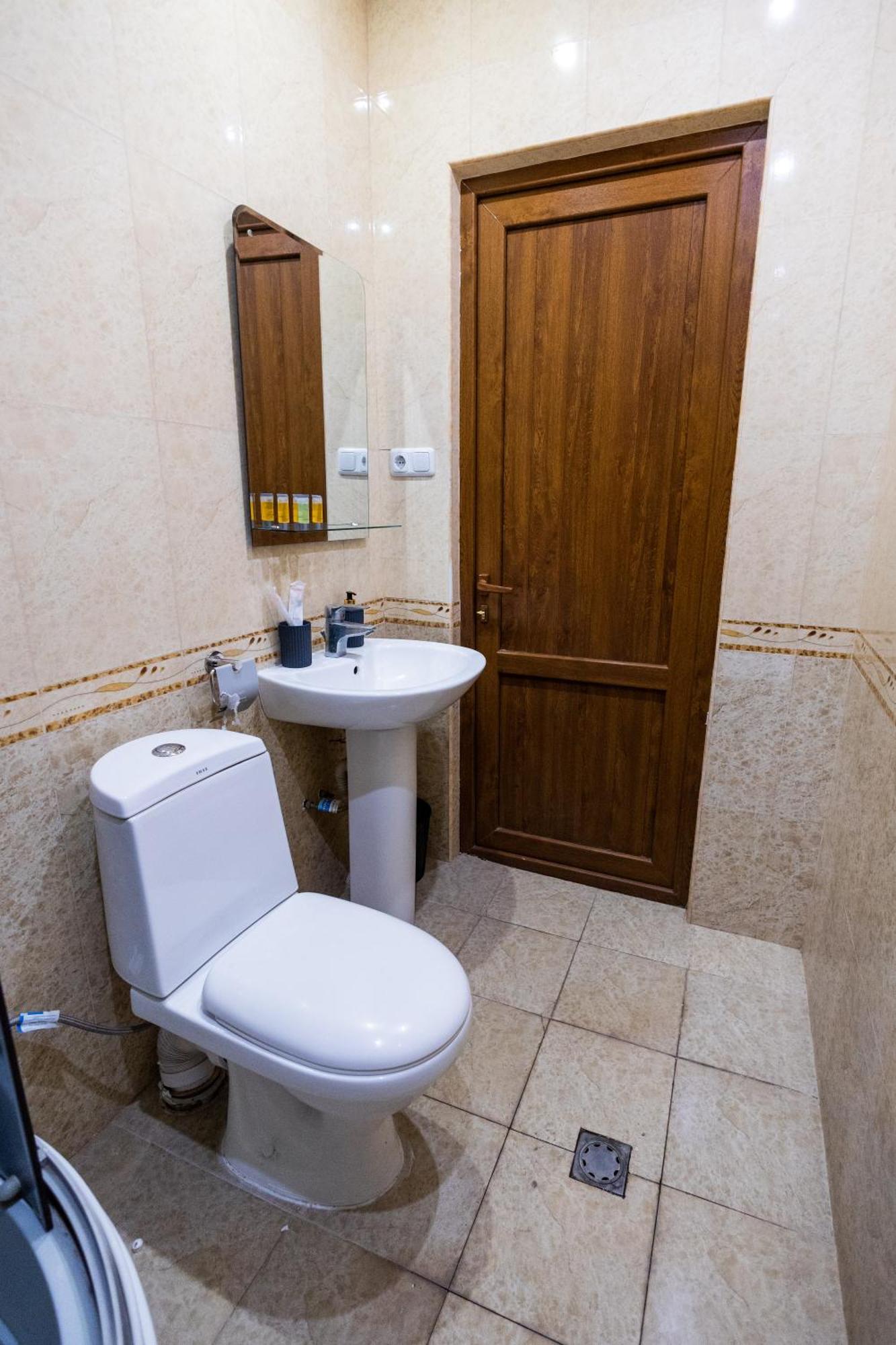 Yan Hotel Jerevan Eksteriør billede