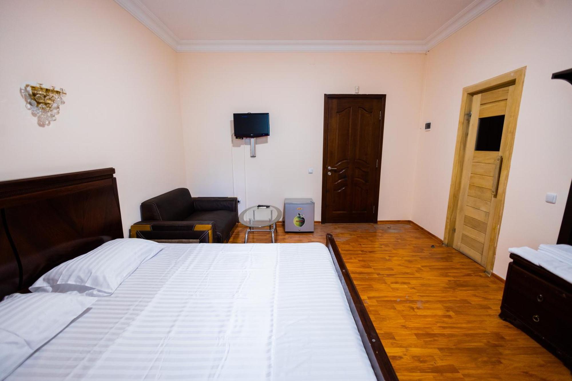 Yan Hotel Jerevan Eksteriør billede