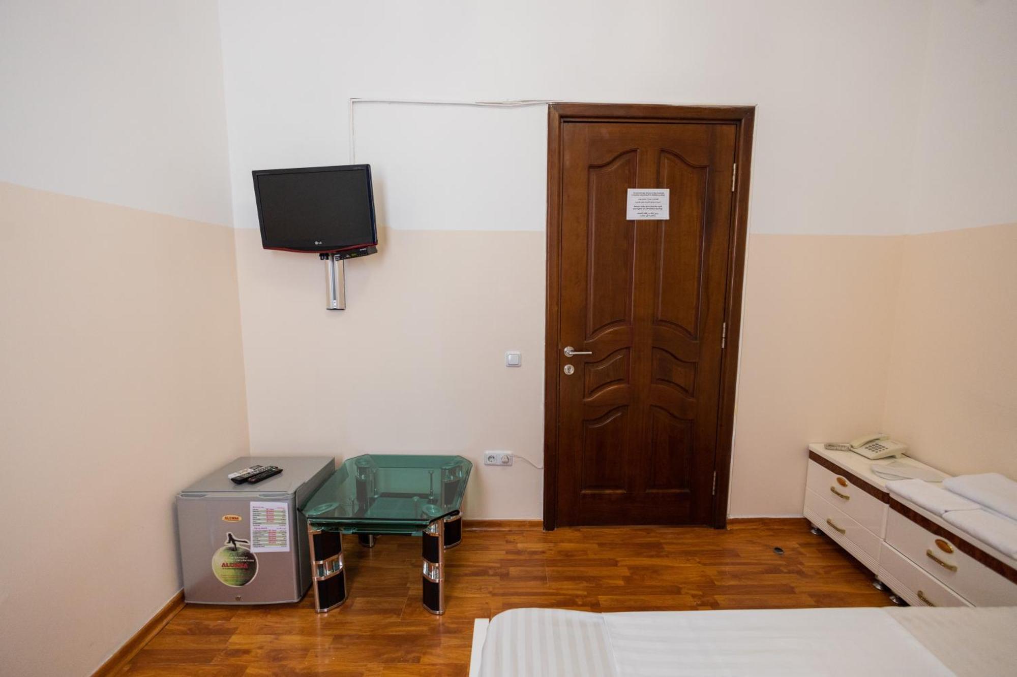 Yan Hotel Jerevan Eksteriør billede