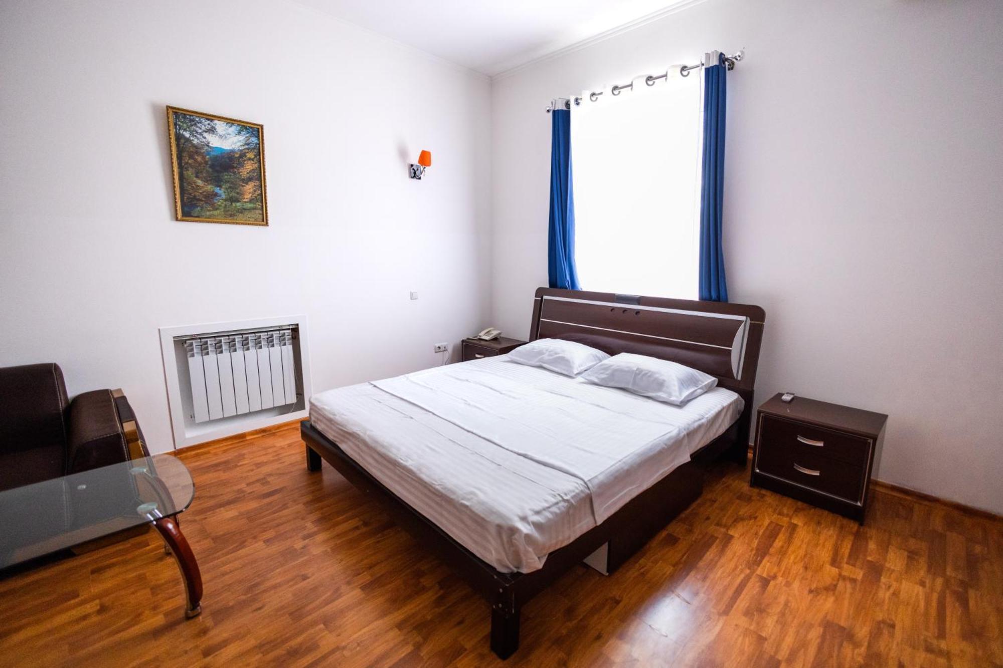 Yan Hotel Jerevan Eksteriør billede