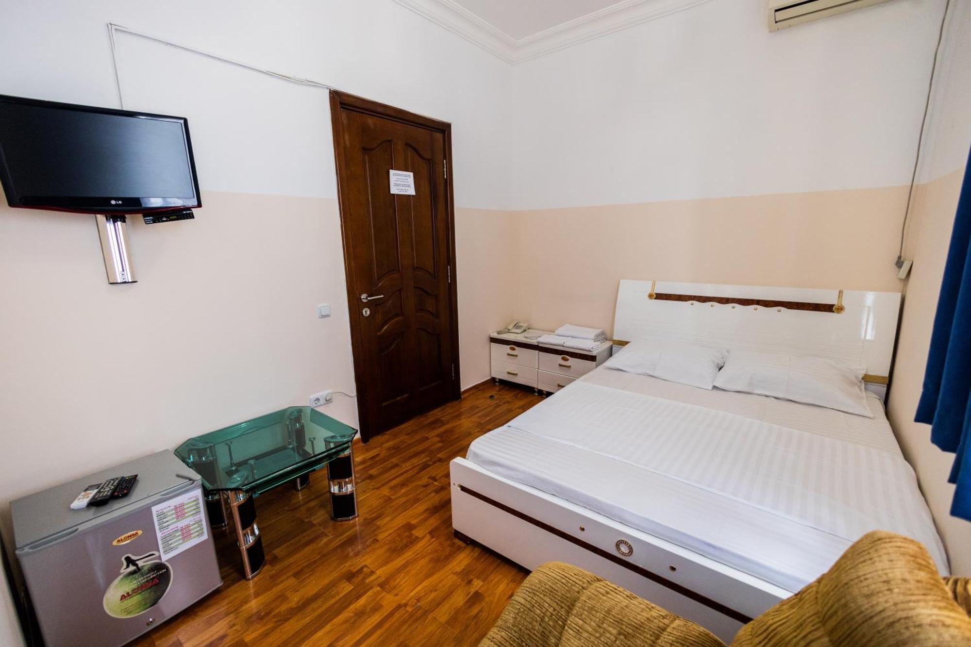 Yan Hotel Jerevan Eksteriør billede