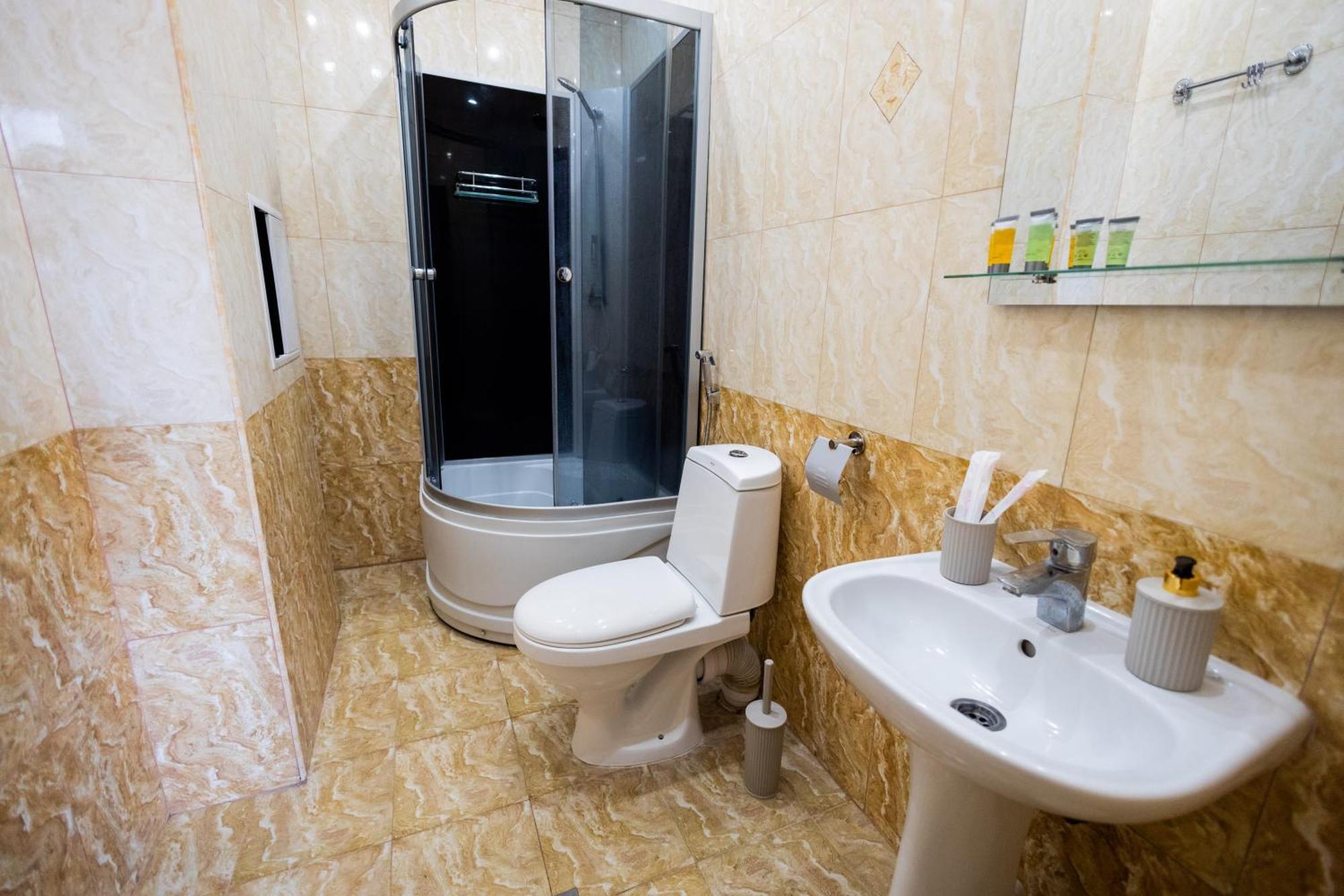 Yan Hotel Jerevan Eksteriør billede