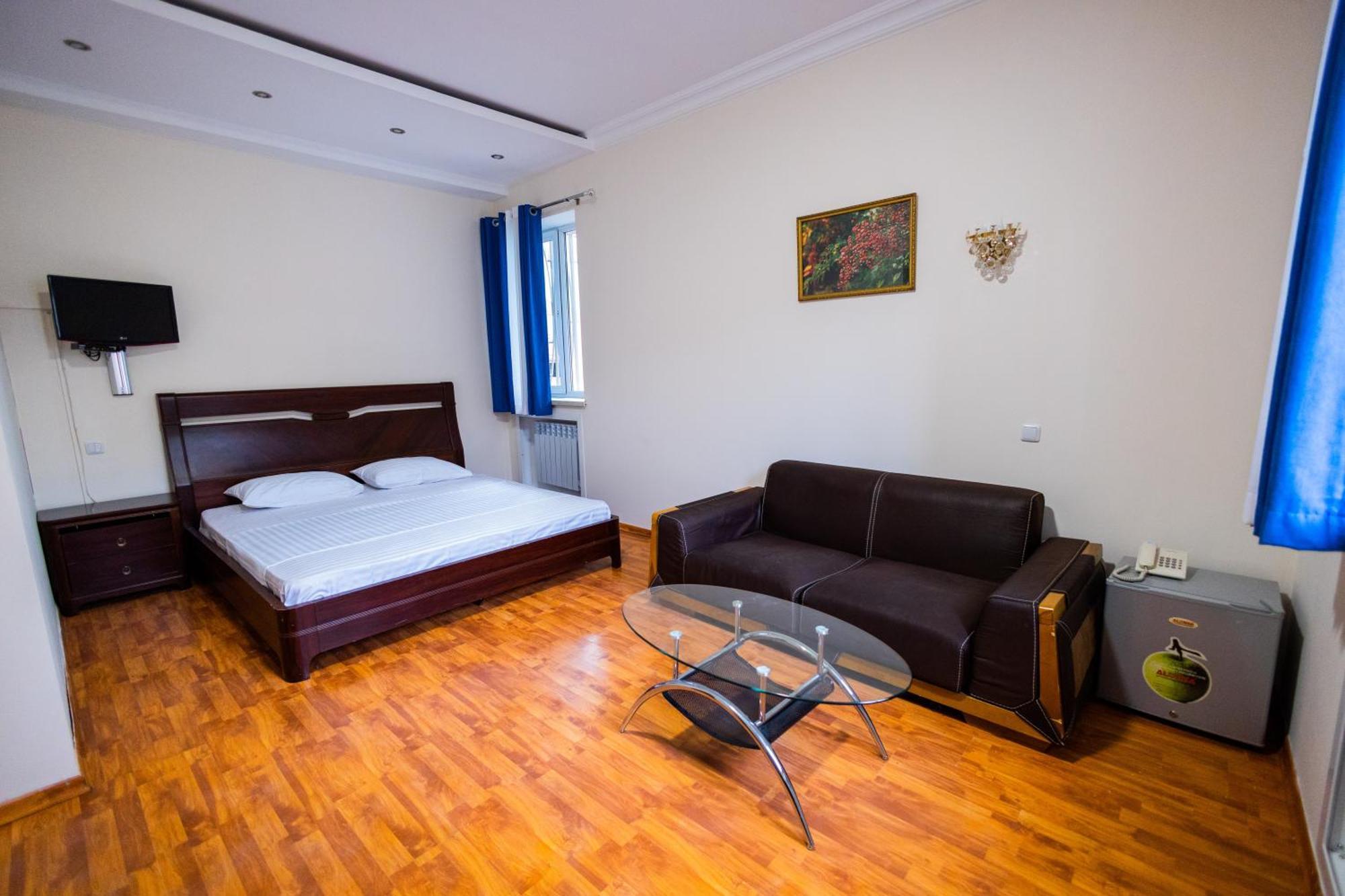 Yan Hotel Jerevan Eksteriør billede